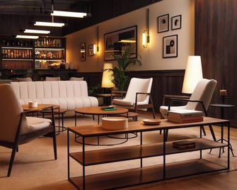 The Honest Budapest by Chic & Basic - בודפשט - טרקלין