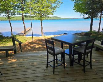 Dune Hideaway: On Glen Lake with Pontoon Rental - Empire - Patio