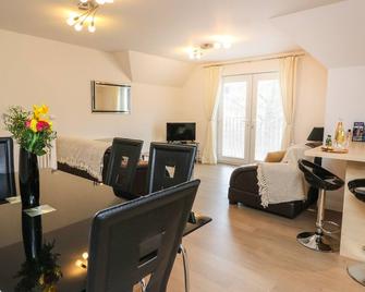 4 River Court, Family Friendly, With A Garden In Invergarry - Invergarry - Obývací pokoj