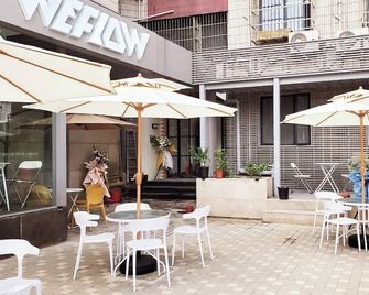 WeFlow Youth Hostel - Shanghai People's Square Jing'an Joy City - שנחאי - פטיו