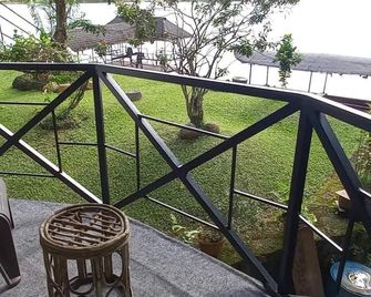 Pearl Spot - Nedumbassery - Balcón