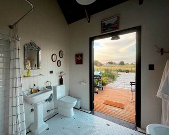 The Forager Glamping at Twigley Farm - Marburg