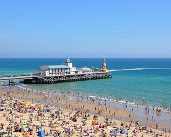 Brooklands - Bournemouth - Pantai