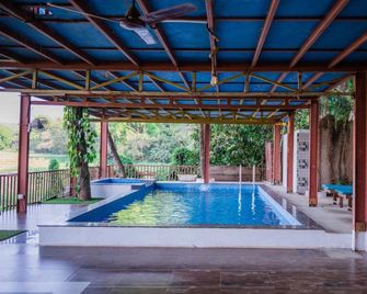 Kayaniv Resort - Mandrem - Pool