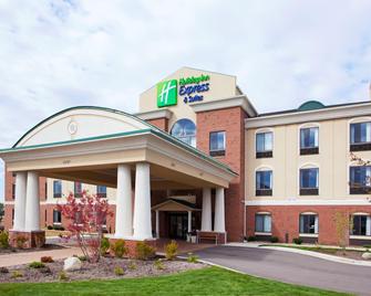 Holiday Inn Express & Suites Howell - Howell - Gebäude