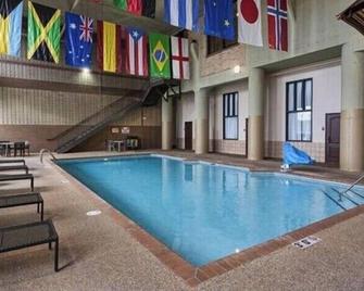 Canal Park Condo Duluth - Duluth - Piscina