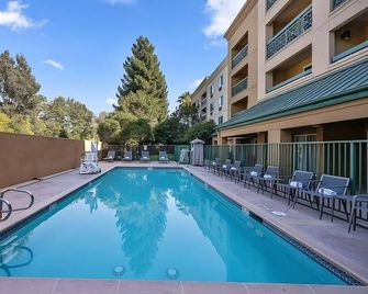 Group Vacay! 3 Pet-friendly Units, with Free Parking and Outdoor Pool! - San Ramon - Bazén