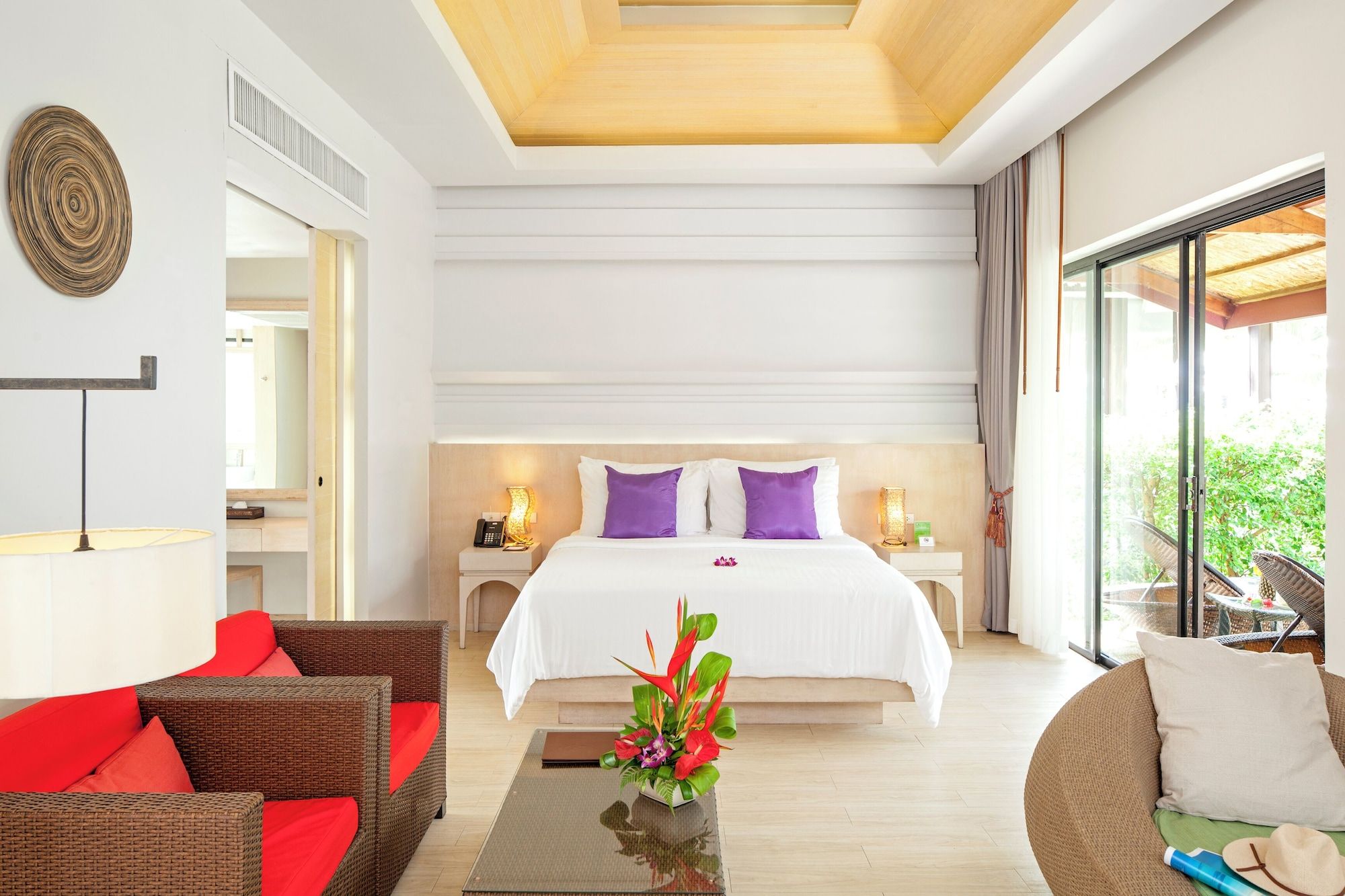 أنانيا بيوند كاولاك