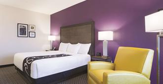 La Quinta Inn & Suites By Wyndham Baltimore Bwi Airport - Λίθικουμ - Κρεβατοκάμαρα