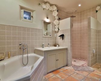 Le Domaine des Carmes & Spa - Le Thor - Salle de bain