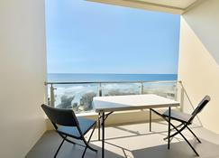 Boni - Summer Coastal Suites - Bacnotan - Balcony