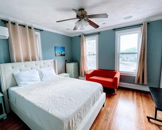 Luxury Executive Suite Harvard Allston 3 Bedrooms 2 Baths - Boston - Phòng ngủ