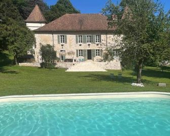Château de Montanges Domaine du Très-haut, Piscine et Spa, Mariages/séminaires - Châtillon-en-Michaille - Pool