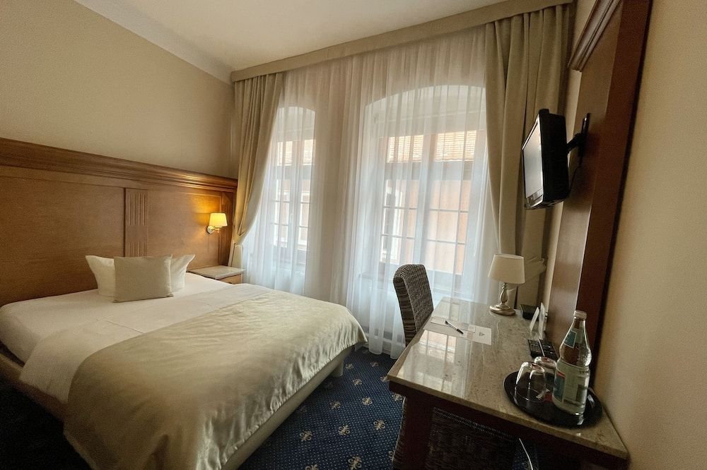Hotel Italia - Görlitz - Bedroom
