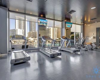 Infinite View Balcony Pool Near Beach - Hallandale Beach
