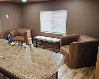 Catalina Park Model, In Rv Ballard Rv Park - Thompson Springs - Restaurant