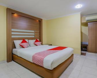 Hotel Senen Indah Syariah - Jakarta - Soverom