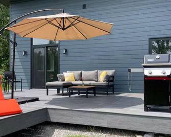 Luxe Woodland Cottage: Secluded, Peaceful, & Private - Merrickville - Patio