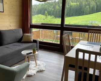 A Cocoon in the Hearth of French-Jura - Lamoura - Balcony