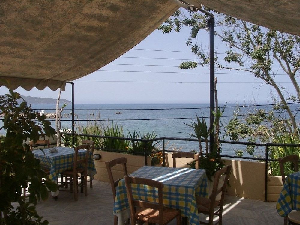 Akasti Hotel - Galatás - Balkon