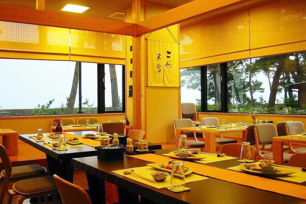 Hotel Castle Inn Ise Meotoiwa - Ise - Restaurant