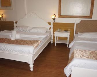 Hotel Vanna - Angeles City - Schlafzimmer