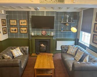The Crown Hotel - Southwell - Living room