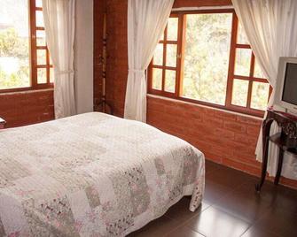 El Pedron Hotel - Banos - Bedroom