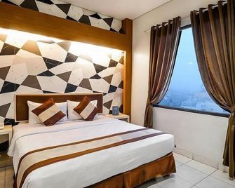 Hotel 88 Mangga Besar VIII By Wh - Jakarta