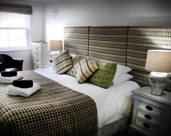 Townhouse Rooms - Truro - Schlafzimmer