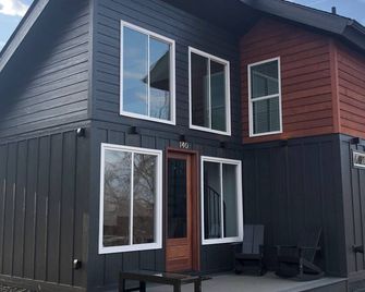 Tiny Dream - Bristol - Building