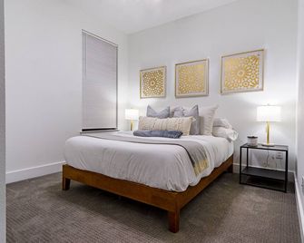 Beautiful Contemporary 4br Near Downtown - דאלאס - חדר שינה