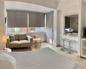 Apartamentos Bruja - Santa Cruz de Tenerife - Bedroom