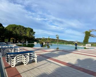 T2 Charmant avec Piscine et Parking, Proche Hendaye - FR-1-239-1005 - Urrugne - Bazén