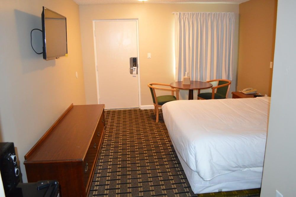 Ayer Motor Inn