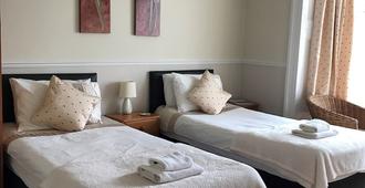 Beeches Guest House - Westhill - Bedroom