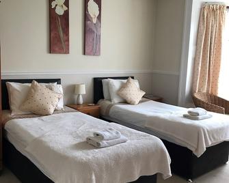 Beeches Guest House - Westhill - Yatak Odası