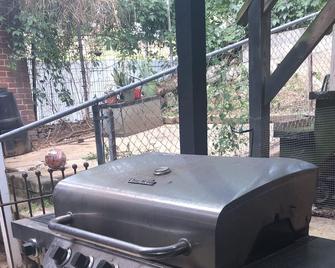 private room in home - Lancaster - Patio