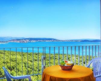 Hotel Medena - Seget Donji - Balkon