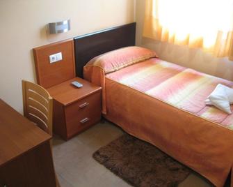 Hostal Campestre - Cistérniga - Bedroom