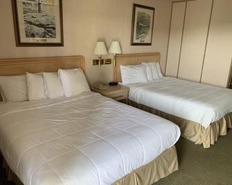 Rodeway Inn Fallsview - Niagara Falls - Bedroom