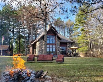Perfect Northwoods Retreat - Tomahawk - Gebouw
