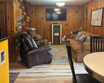 Lakefront - Bring Some Love To Lake Lure - Lake Lure - Sala de estar