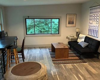 Historic 3-bedroom farmhouse in East Durham - East Durham