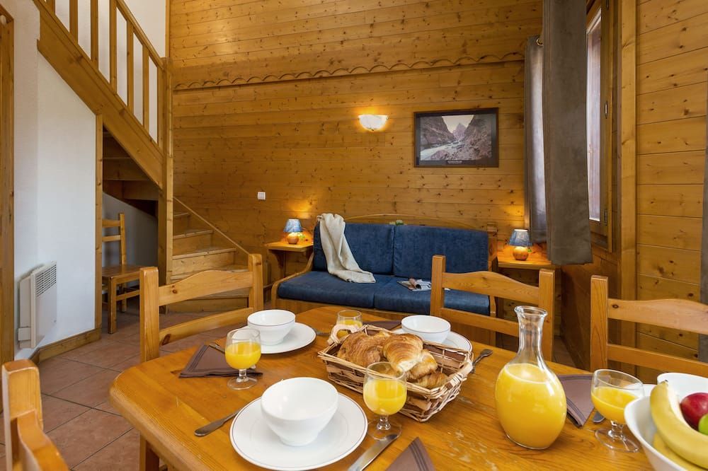 Madame Vacances Les Lodges des Alpages - La Plagne-Tarentaise - חדר אוכל