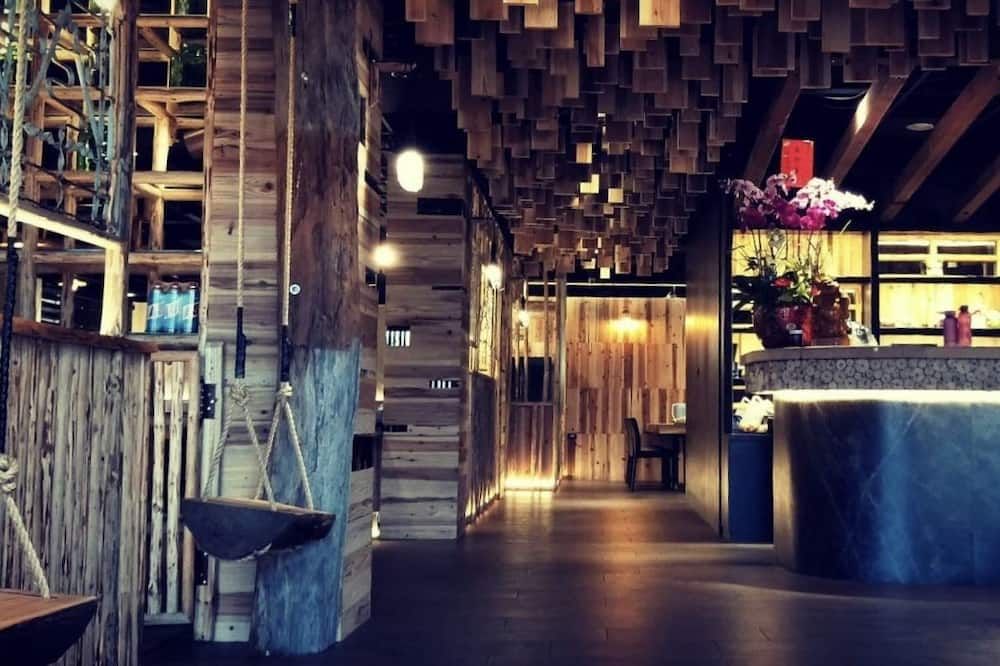 Mountaintraveler - רן-איי - בר