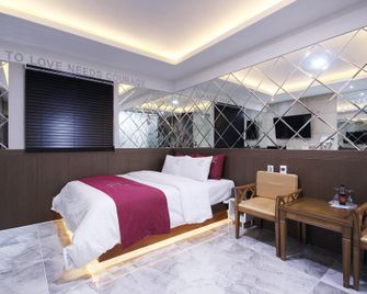 Gimcheon Rico Self check-in Motel - Gimcheon - Habitación