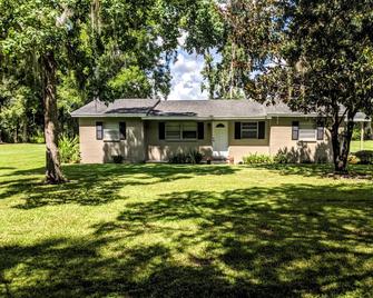 Country Paradise 10 Minutes from Gainesville - Alachua - Edificio
