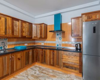 Luján 5e Y 7g Entre Senderos - Puntallana - Kitchen