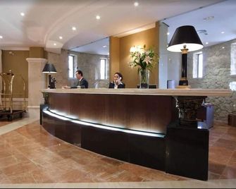 Hotel Cándido - Segovia - Front desk